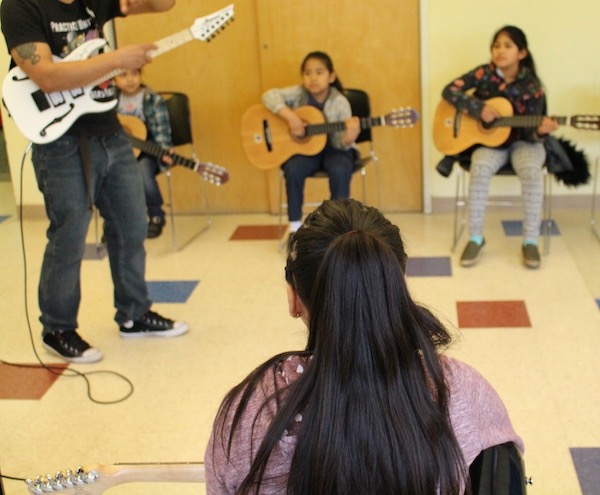 Rock Dojo Group Guitar Class